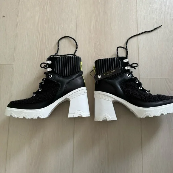 NEW Sorel BREX Heel Lace Cozy Bootie - Picture 10 of 13